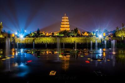 西成高鐵迎來復(fù)興號(hào)G89和G90,沿途經(jīng)過5座美麗省會(huì),有你家鄉(xiāng)嗎?